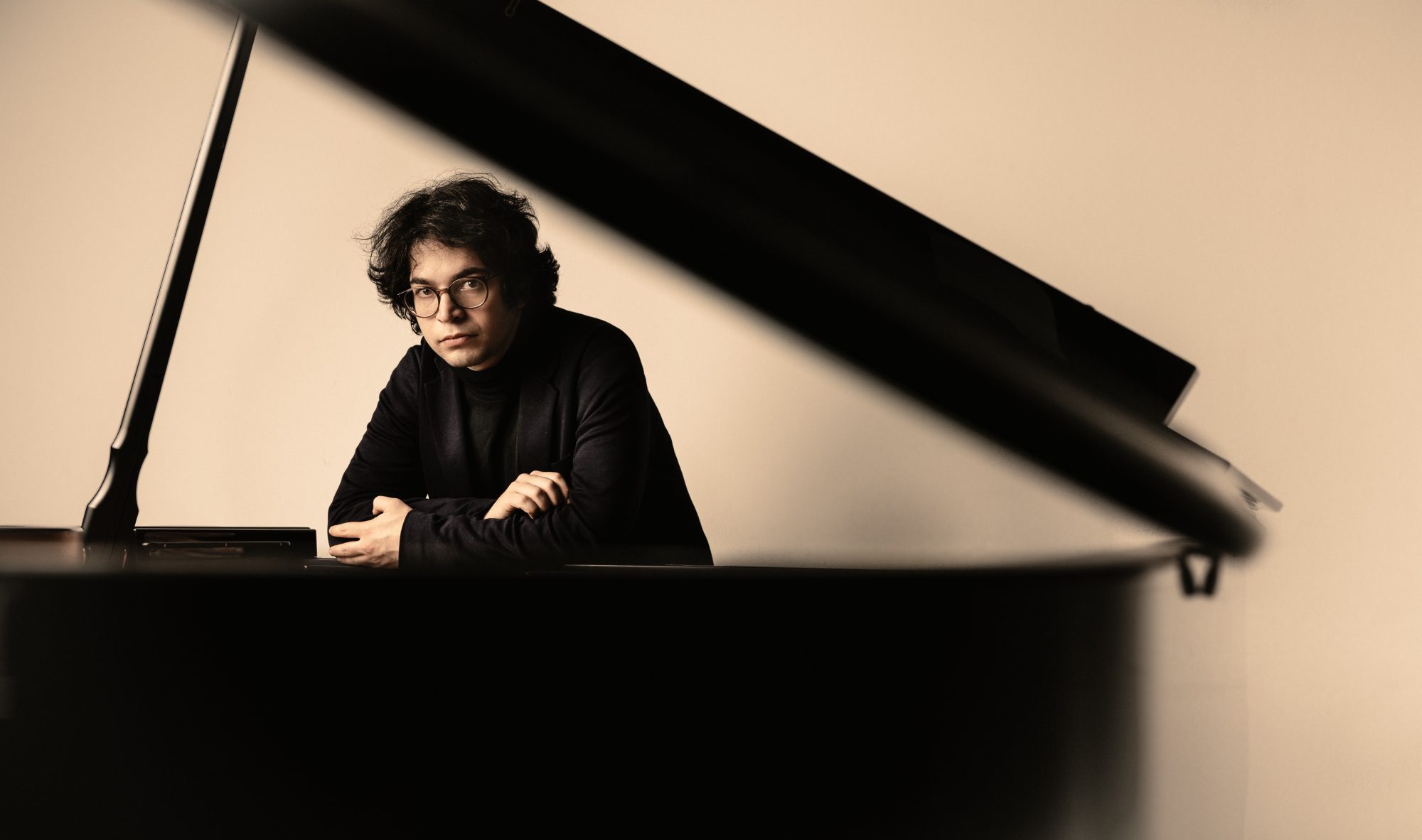 Arash Rokni im Piano Salon